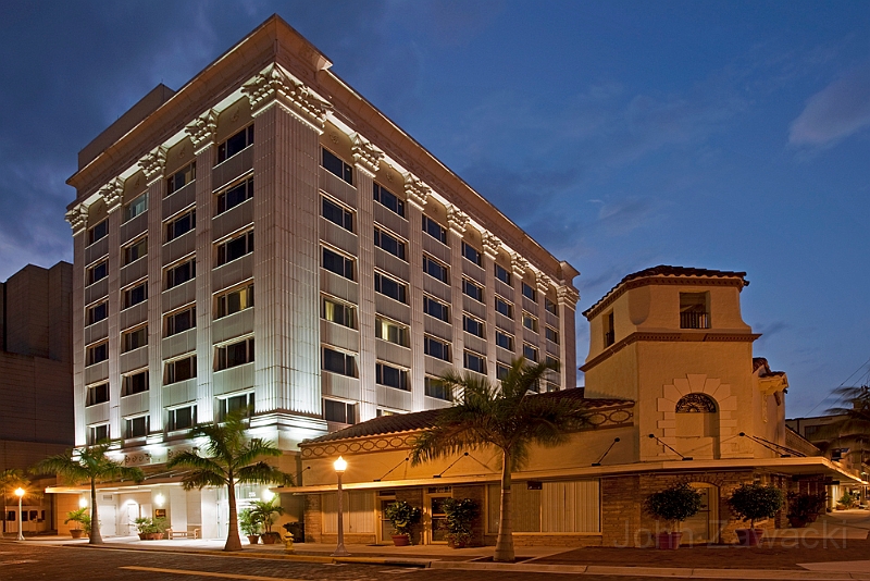 FMYMB-IN-Fort Myers-Exterior_0240.jpg